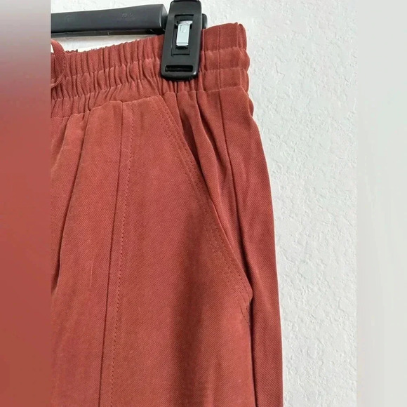 INC International Concepts High Rise Jogger/Cargo pants - Picture 5 of 9